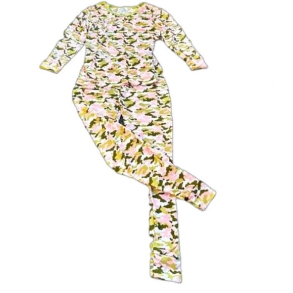 Pink camouflage Pajamas set size Large Girls 2 piece bedtime sleepwear pjs tween - Picture 3 of 4